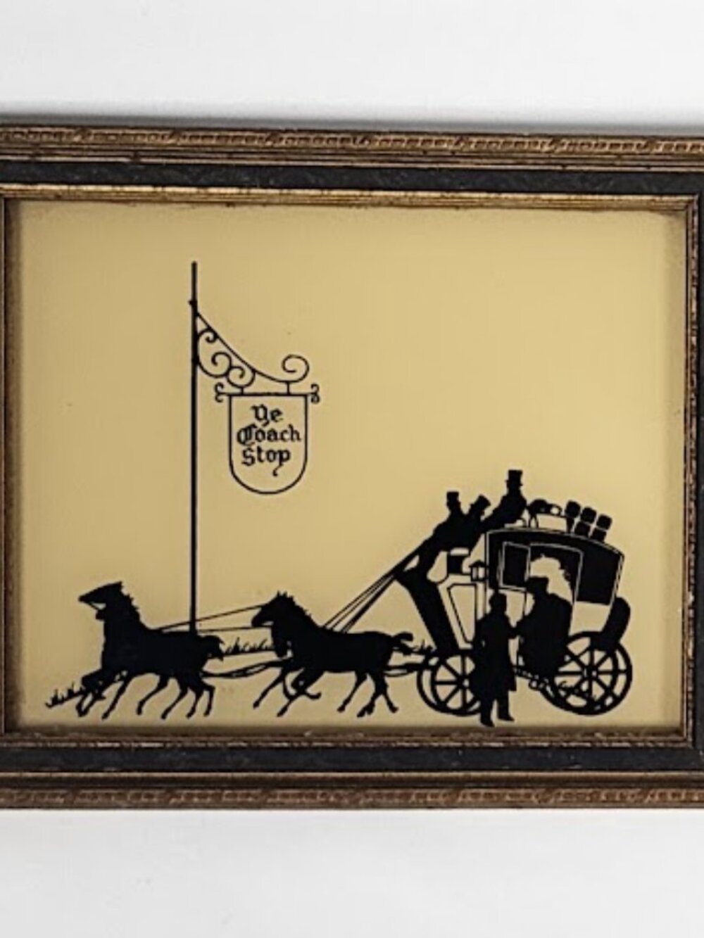 Vintage Reliance Ye Coach Stop Breaking Away T-3 Glass Silhouette Art Pair
